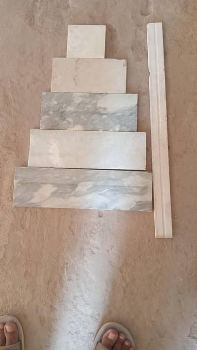 marble tiles with luddo flower