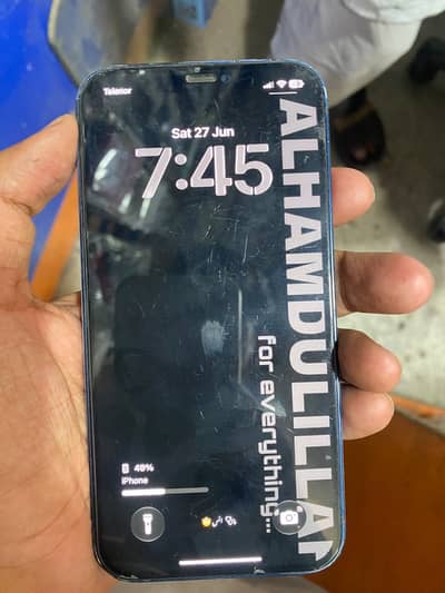 Apple iPhone 12