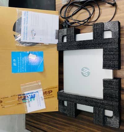 HP LAPTOP | 11TH GENERATION | 16 GB RAM | 256 GB SSD | 1 TB HARD