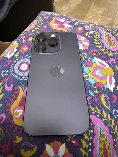 14 pro IPhone just like new not even a scratch