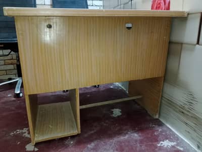 computer table for sale 03198898344