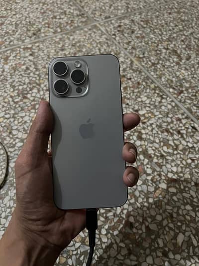 Apple iPhone 15 Pro Max jv