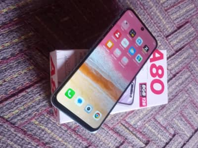 itel a80.128gb with box panel change. call or Whatsapp 03074937491