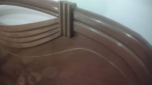 Strong wood Bed Set in Good condition for sale due to shifting urgent