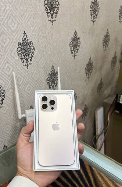 Apple iPhone 16 Pro Max