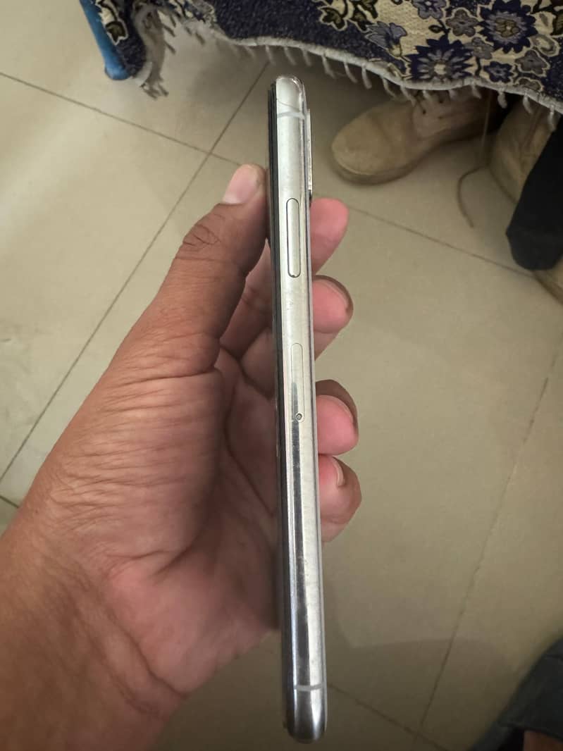 Apple iPhone X 1
