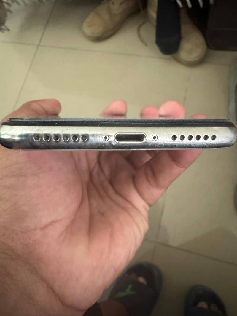 Apple iPhone X 2