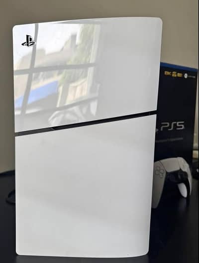 PS5 Pro disk edition 2 controlor full box urgent sale contact OLX