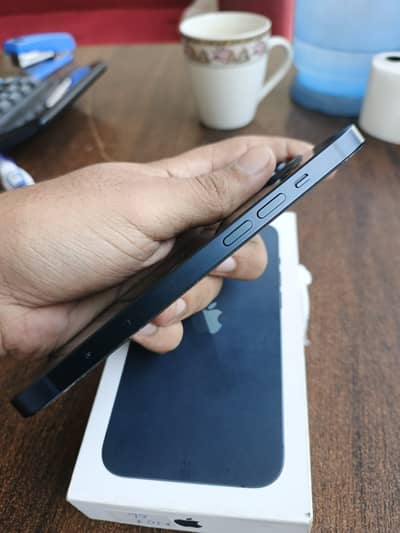 Iphone 13 /128gb 100 health