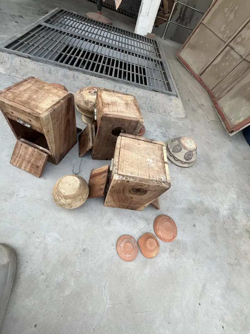 Box for sale. Keekar ka