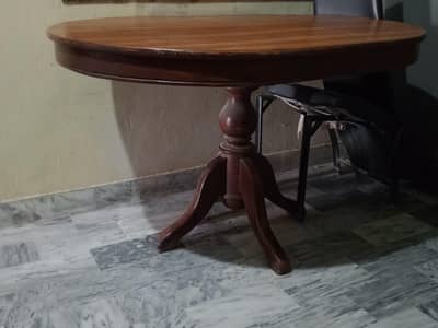 4 chairs Dinning table for sale