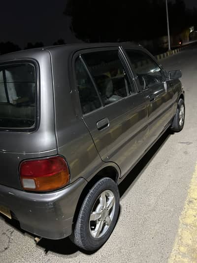 Daihatsu Cuore 2007 (03153281490)