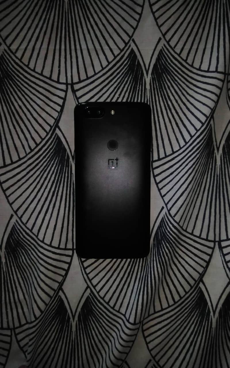 One Plus 5T 2