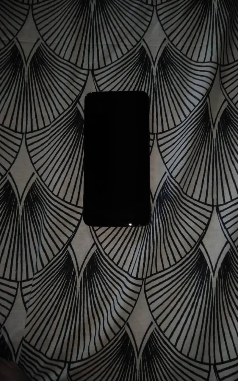One Plus 5T 3