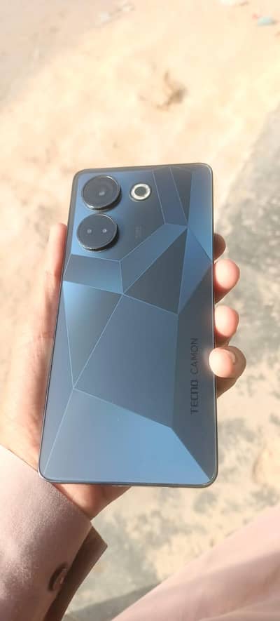 Tecno CAMON 20