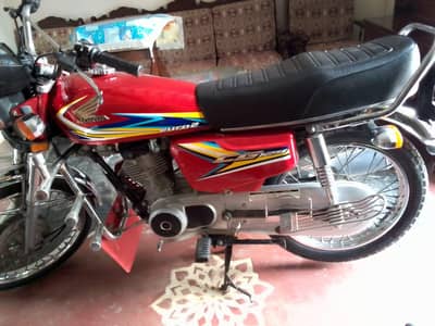 Honda bike 125 CG 0303/34/75/299, urgent for sale model 2019