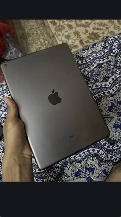iPad 9th generation . With box