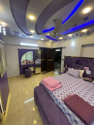 gulshan e iqbal block 4 INDEPENDENT BANGLOW G+1 silent commercial office reday to move 60 ft road prime location