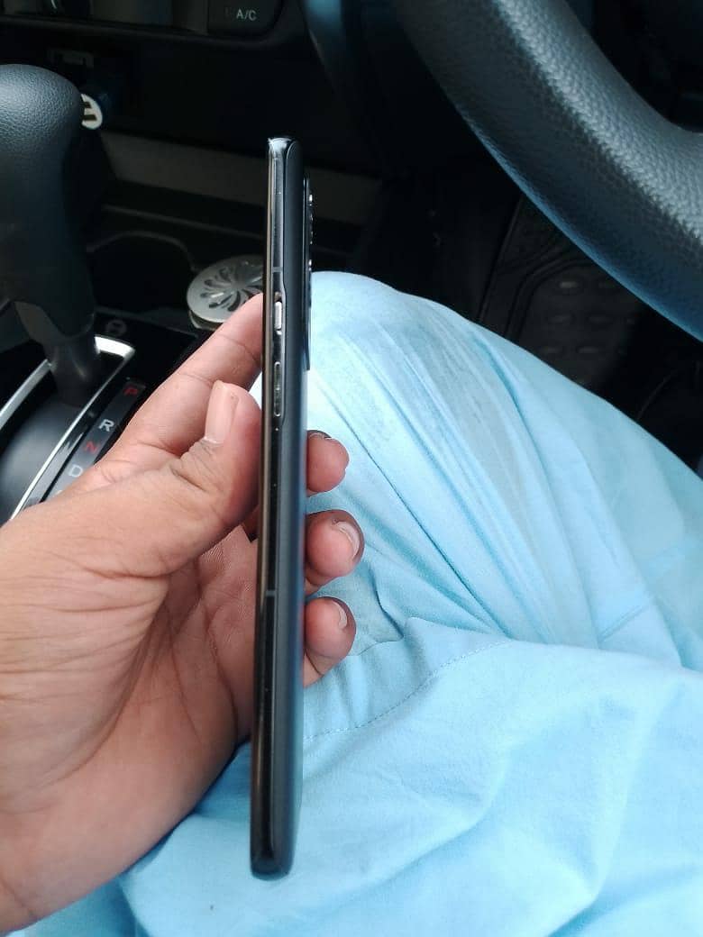 One Plus 9 Pro 5