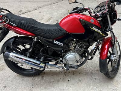 YBR 125 in good condition