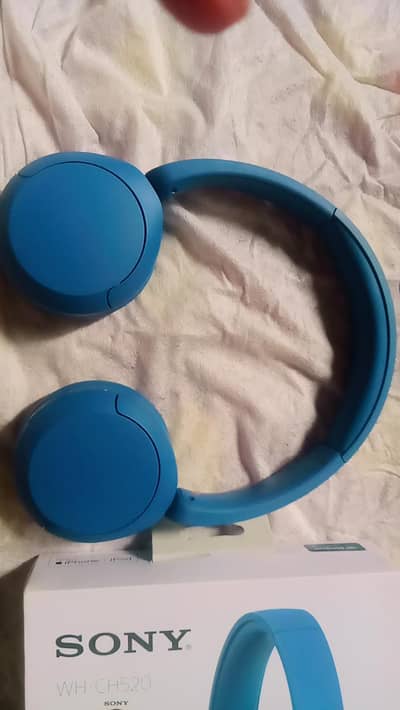 Sony WH-CH520 wireless headphones  blue 10/10 condition  completel box