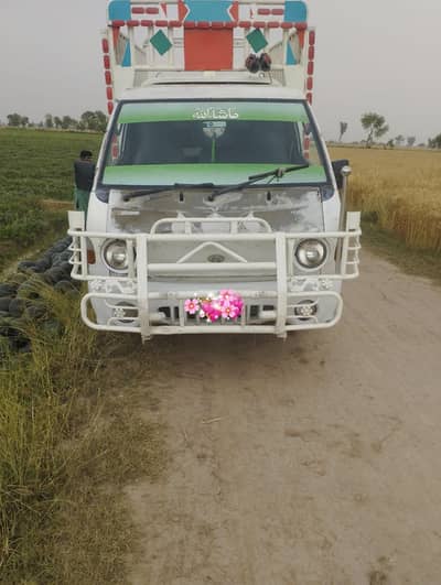 Hyundai Shehzore Model 2002