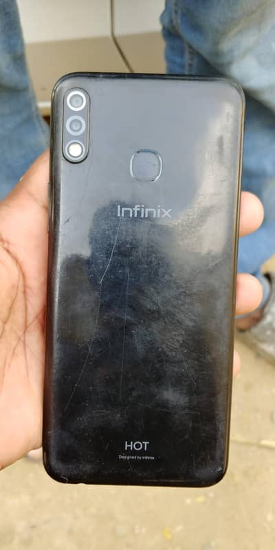 Infinix Hot 8