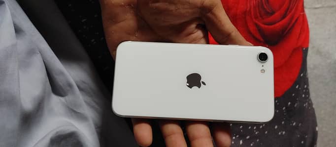 Apple iPhone SE2020 128Gb approve