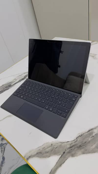 Microsoft Surface pro 7 i7-10th gen