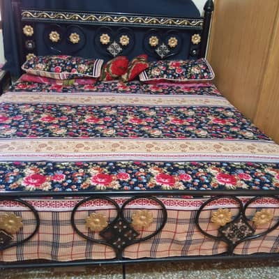 Iron Furniture Lot: Bed with mattress, Sofa, Dining, Dressing