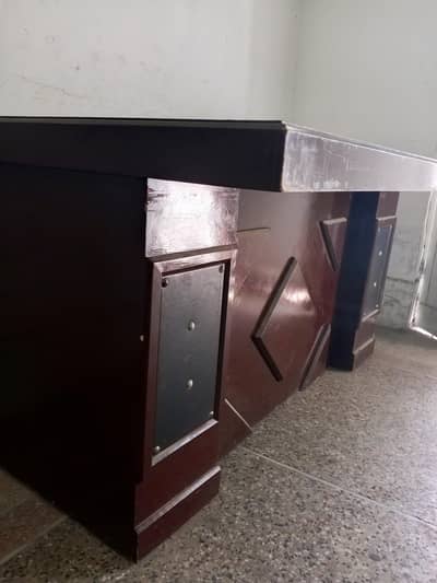 office Table Excellent condition