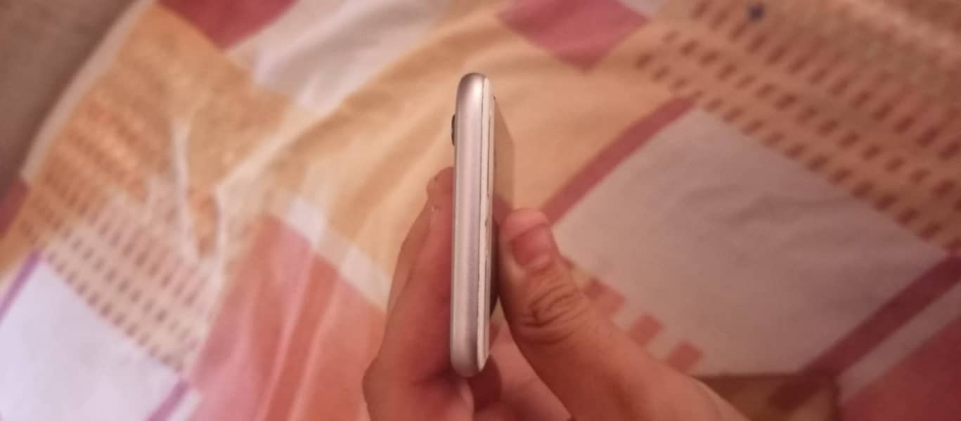 Apple iPhone 6 0