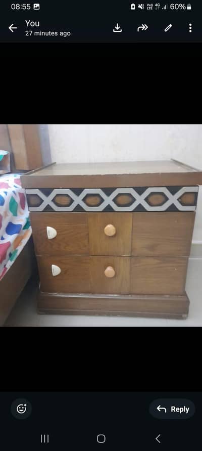 selling king size bed with2 side tables and dresser