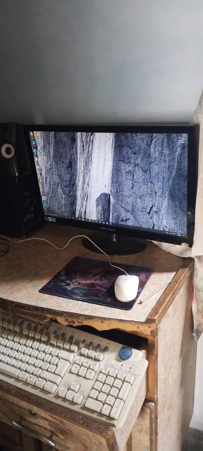 24 inch computer lcd