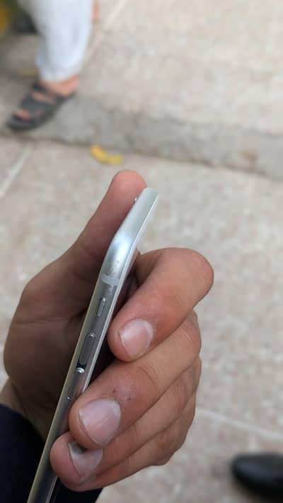 Apple iPhone 6