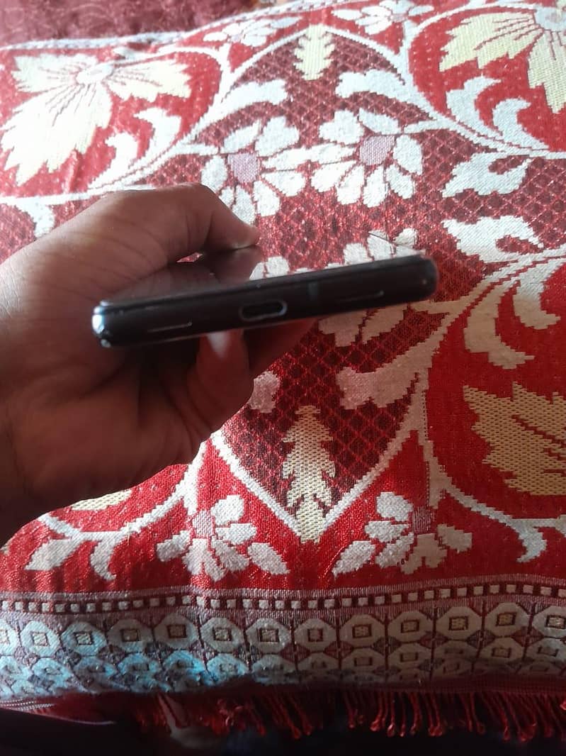 Google Pixel 6a 5