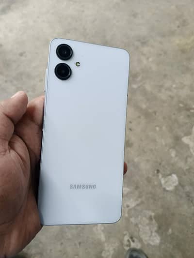Samsung Mobile A06