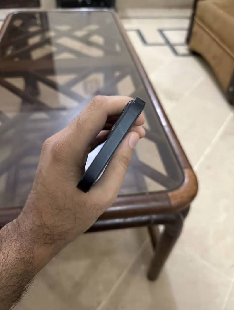 IPhone 13 5