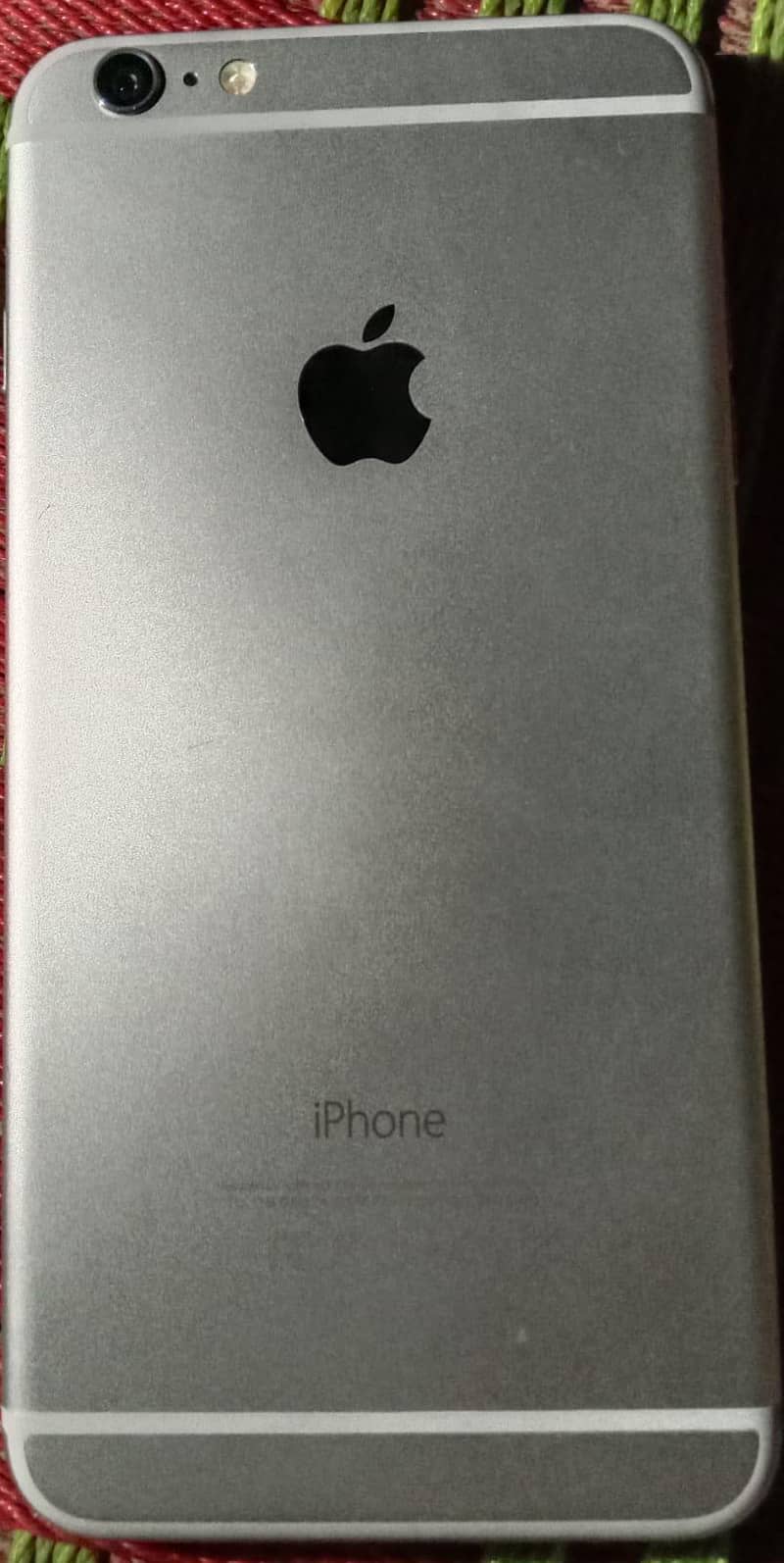 Apple iPhone 6 Plus 1