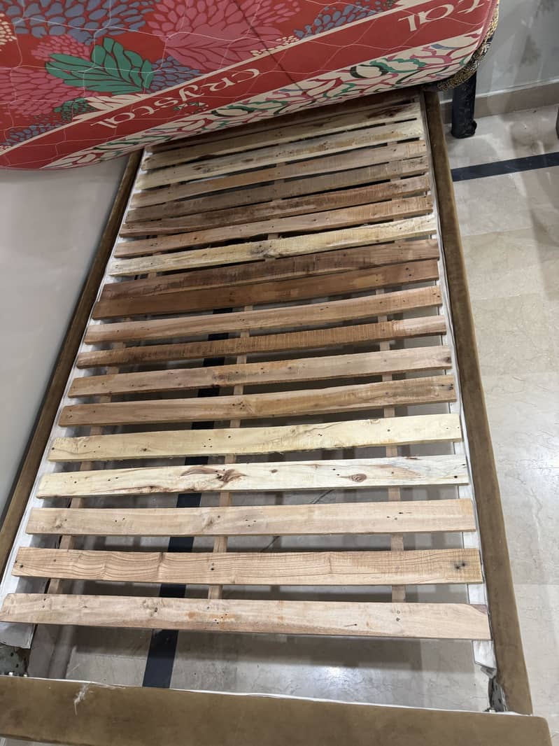 Single bed 1