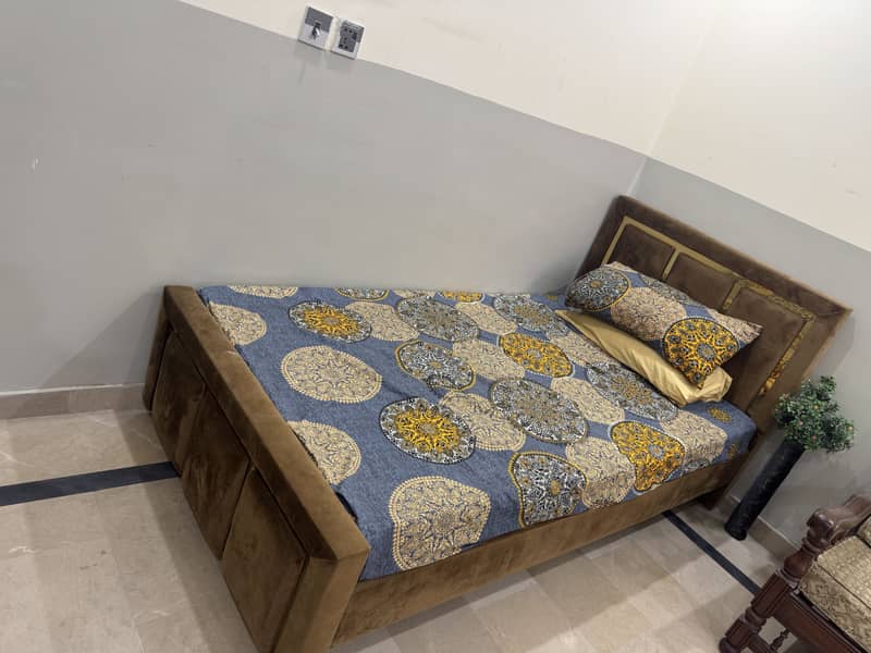 Single bed 2
