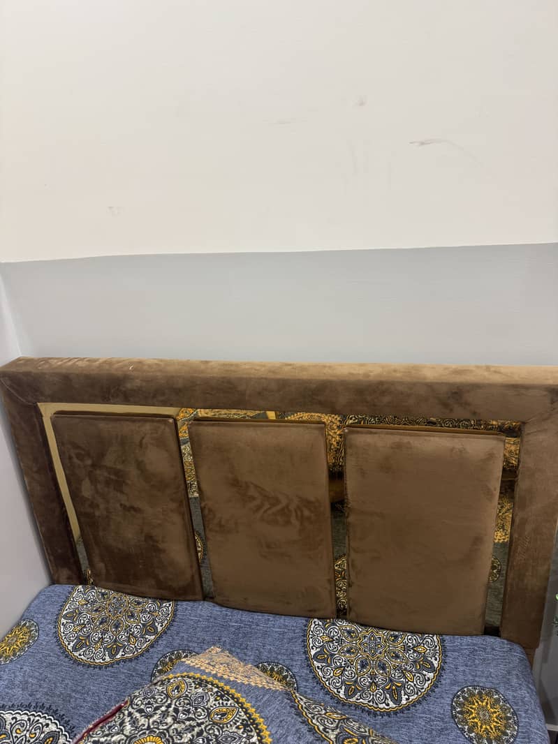 Single bed 3