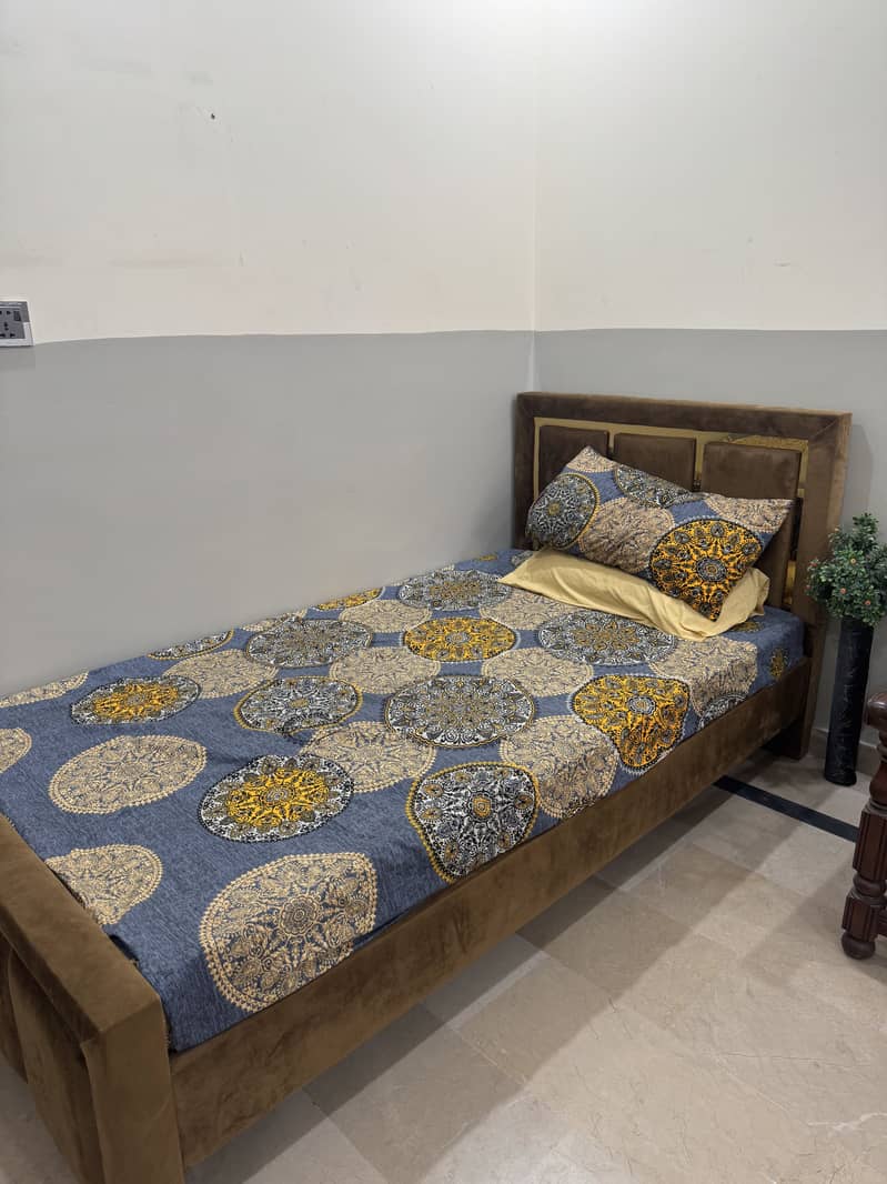 Single bed 4