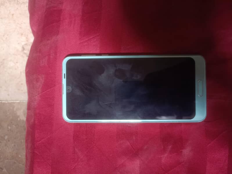 Sharp Aquos R2 0