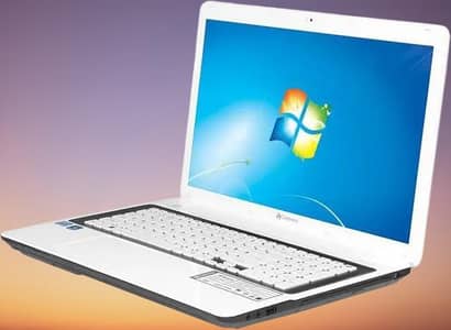 Gateway NV76R44u 17.3" Intel Core i3-3110M 8RAM 320GB SATA HDD