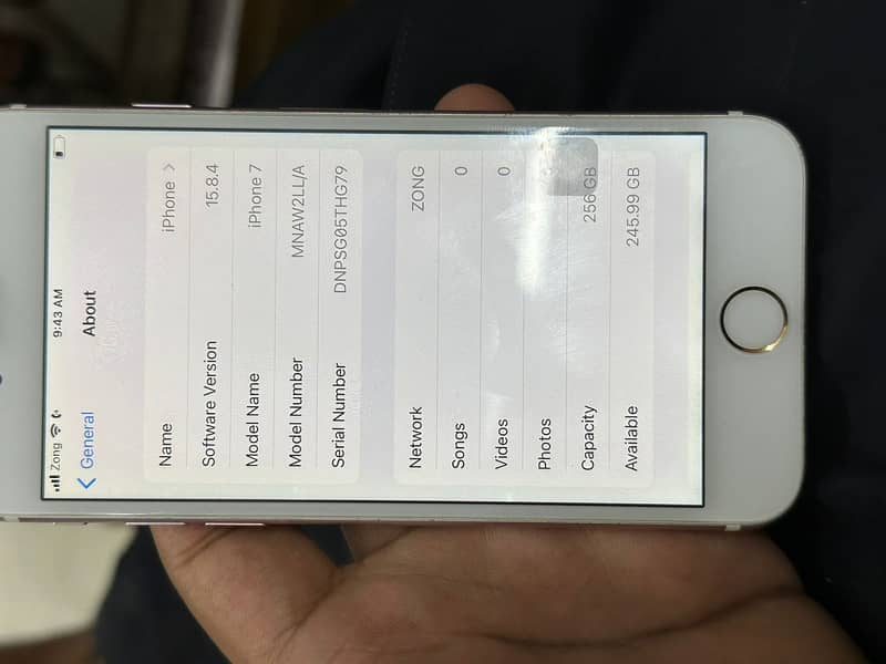 Apple iPhone 7 1