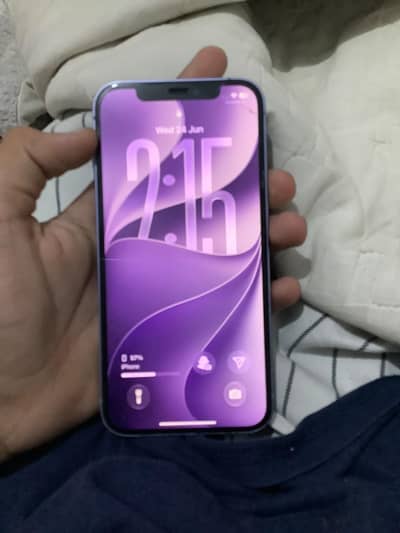 Apple iPhone 12