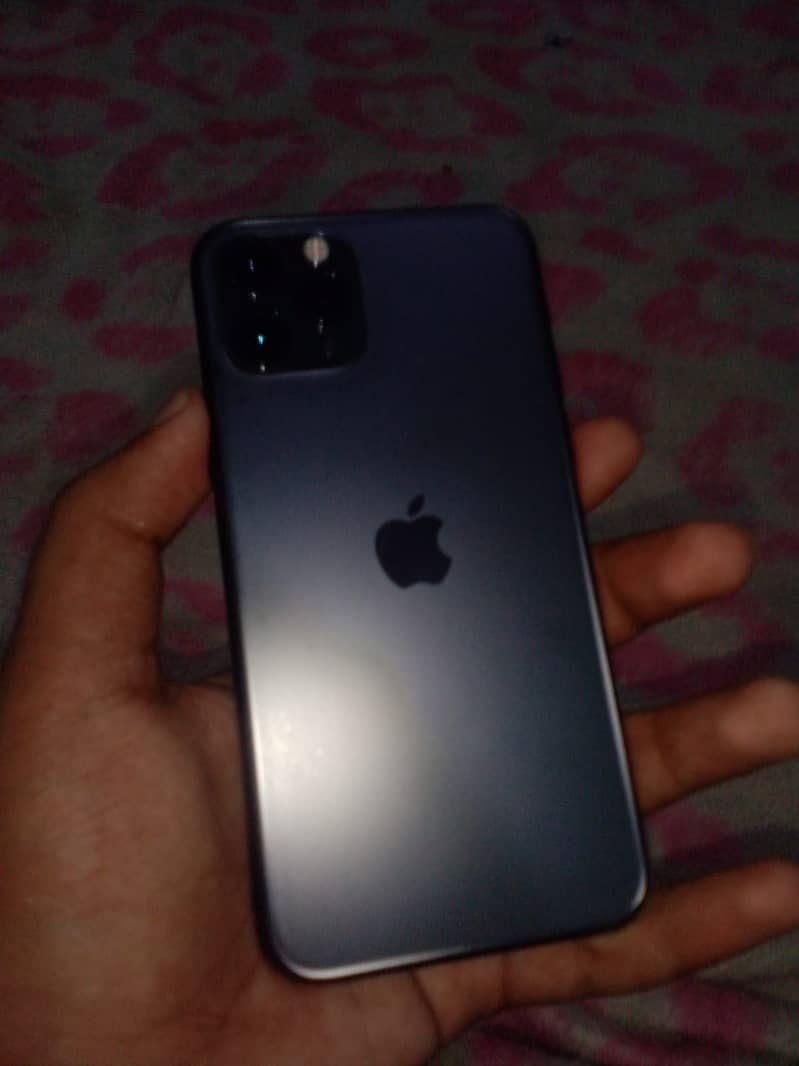 Apple iPhone 11 Pro 1