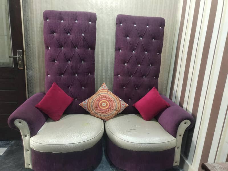 2 single sitter crown style long back sofas 4