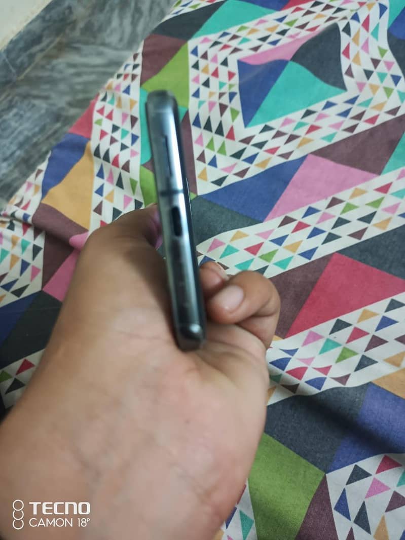 Google pixel 8 pro 6